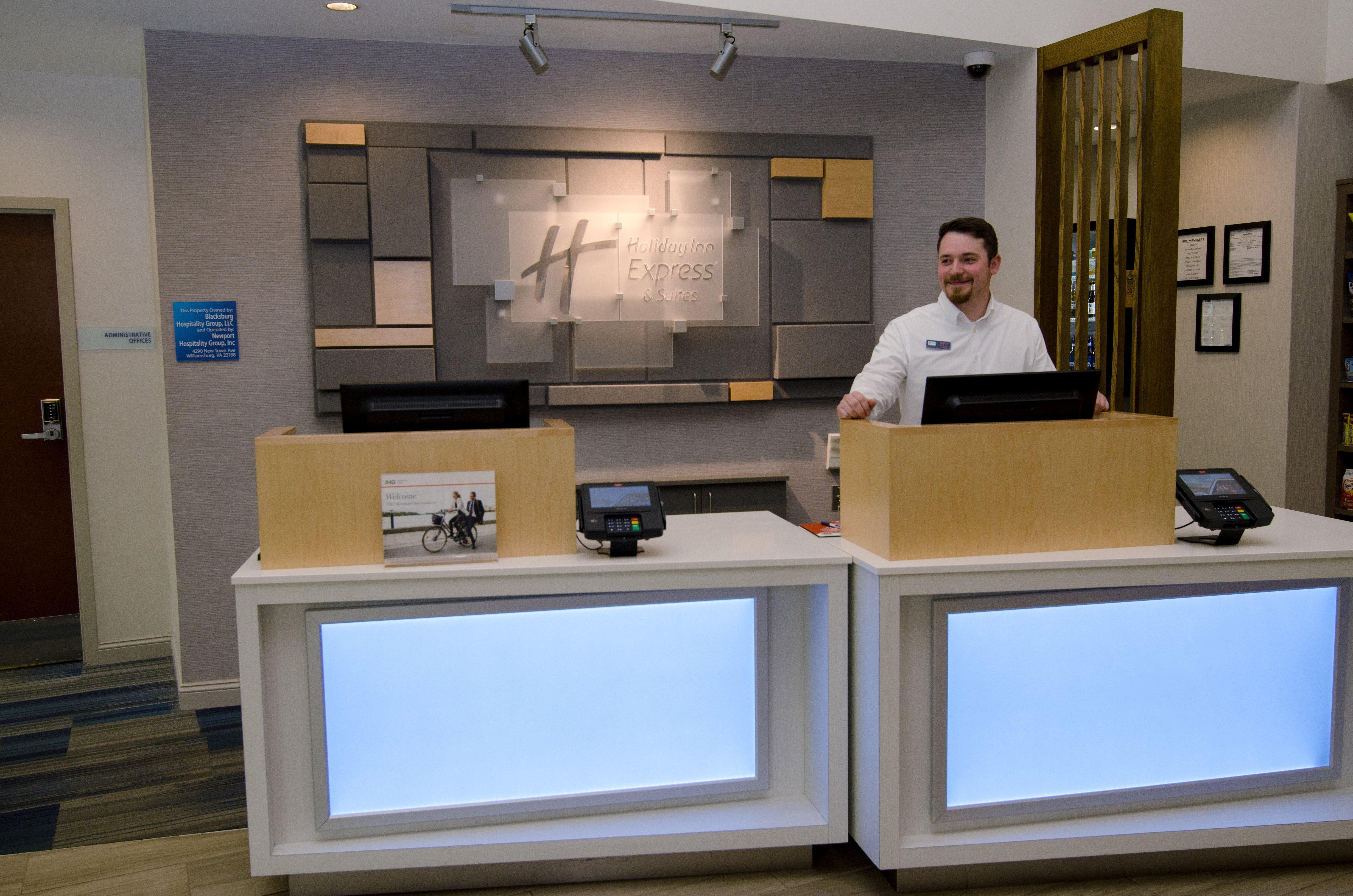 Holiday Inn Express Blacksburg By Ihg Екстер'єр фото